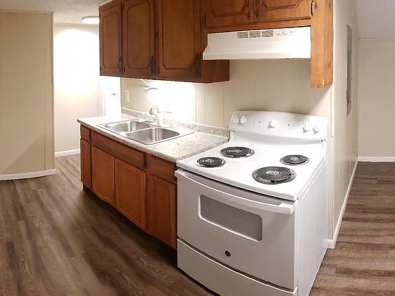 4th image of 303 S College St #B