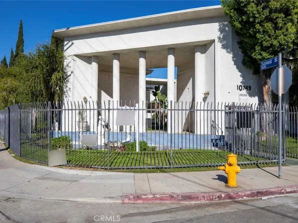 10749 New Haven St Unit 1, Sun Valley, CA 91352