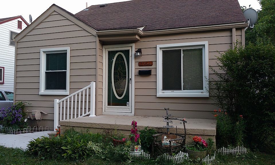 2nd image of 2334 Rowland Ave