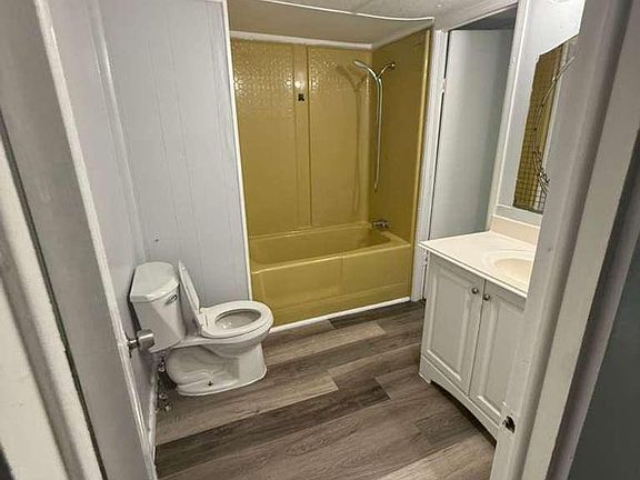 5th image of 7661 Bentwillow Dr #7703
