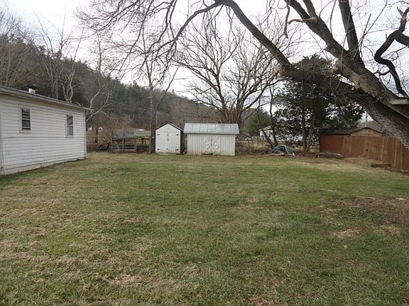 3rd image of 11027 Cowpasture River Hwy