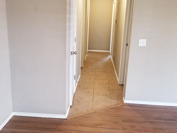 5th image of 2429 NW 198th St
