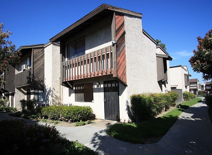 1st image of 17628 Alburtis Ave Unit 38