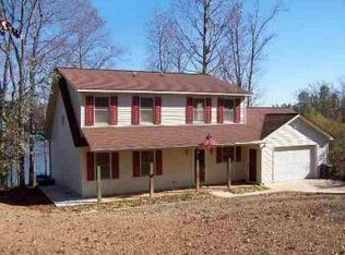 368 Hidden Lakes Ln, Waterloo, SC 29384