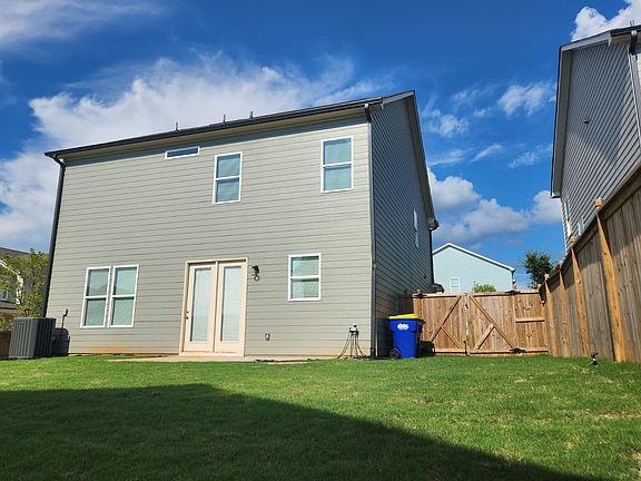 5th image of 400 Madison Lakeview Dr