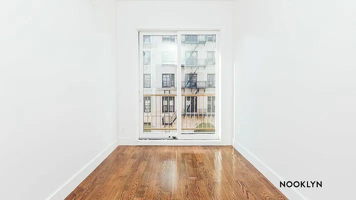Rented by Nooklyn NYC LLC | media 71