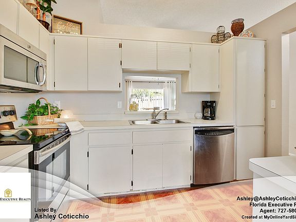 5th image of 878 Jackson Ct