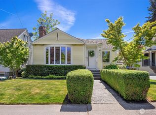 549 N 77th St, Seattle, WA 98103