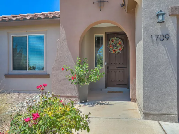 1709 Tent Rocks Dr NW, Albuquerque, NM 87120
