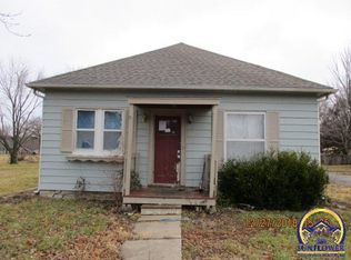 306 Locust St, Americus, KS 66835