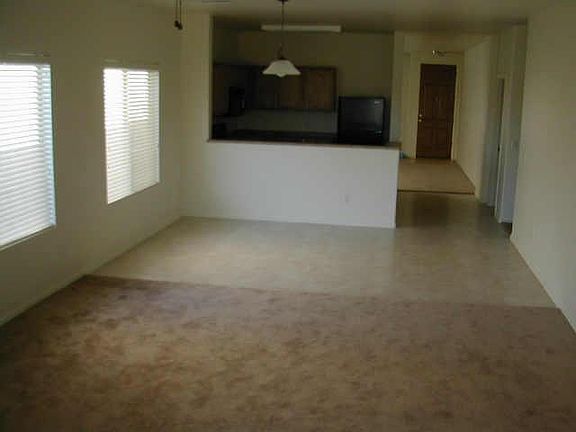 5th image of 350 E TAYLOR Terrace