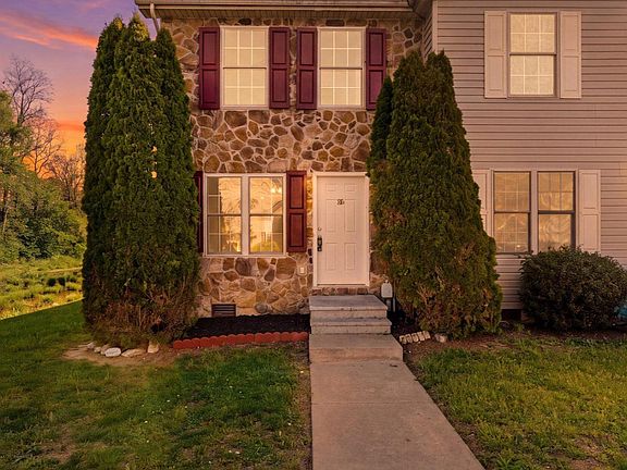 2nd image of 26 Colossians Ct