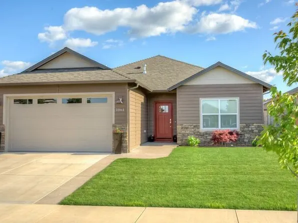 1061 Compton Way, Medford, OR 97501