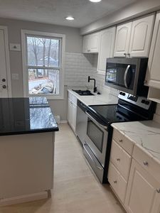 17 Institute St UNIT 17, Fitchburg, MA, 01420