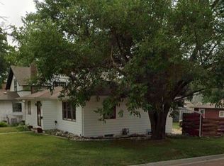 721 W 7th Ave, Mitchell, SD 57301