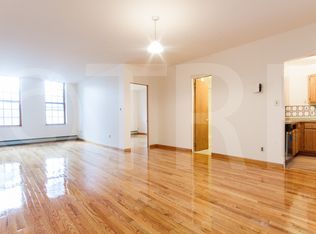 388 Hoyt St #1, Brooklyn, NY 11231