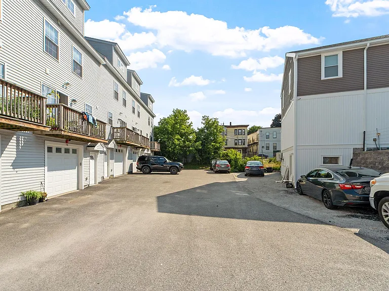 7 Butler Ave #5 — Photo 23