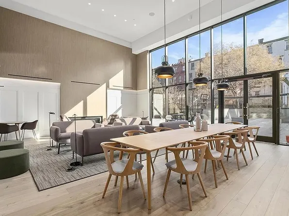 555 Waverly Avenue image 17 of 24