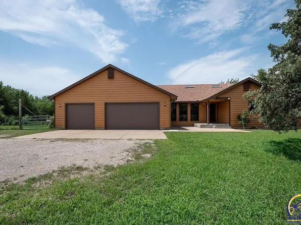 4620 NW 46th St, Topeka, KS 66618