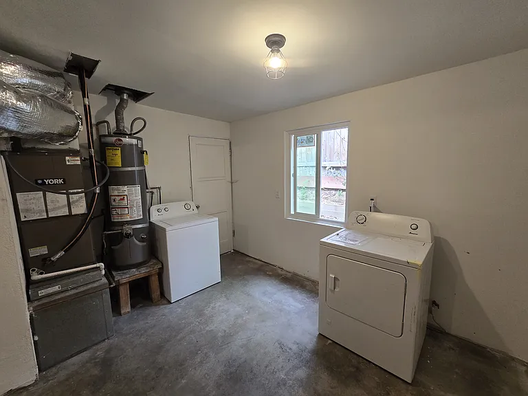 2688 Lake Ave #2690 — Photo 24