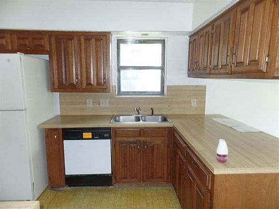 5th image of 1800 Longmont Pl
