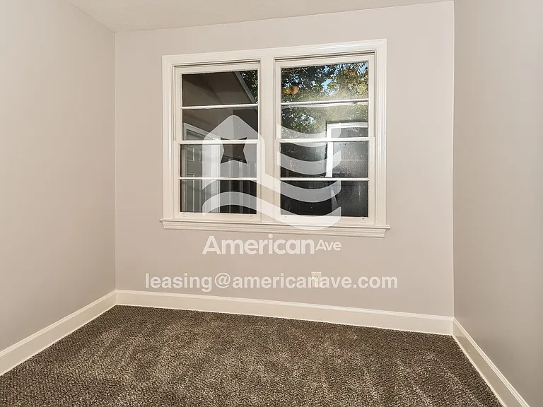 1679_009_wm_-_bedroom_13470999.jpg