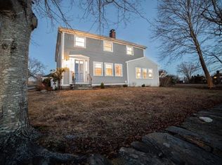 322 Paradise Ave, Middletown, RI 02842