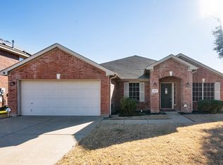 2511 Rio Grande Dr, Grand Prairie, TX 75052