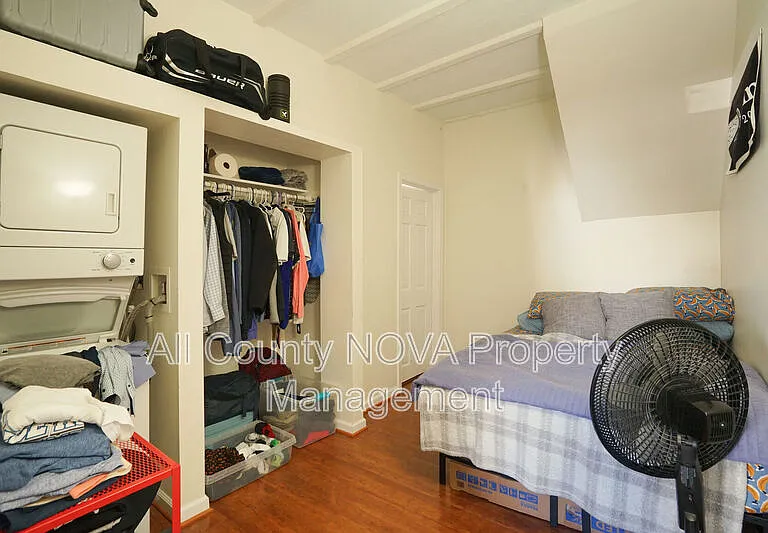 1224 Prince St #1 — Photo 3