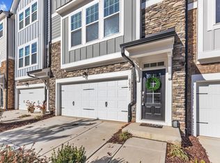 8427 Garnet Rose Ln, Raleigh, NC 27615