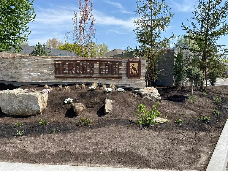 Heron's Edge Apartments — Photo 5