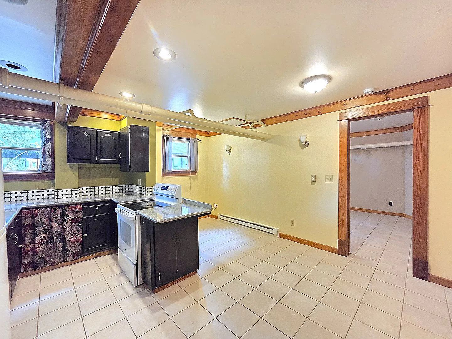 626 S Cedar St — Photo 2