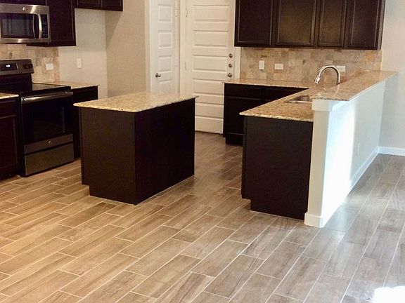 4th image of 235 Hidden Springs Dr