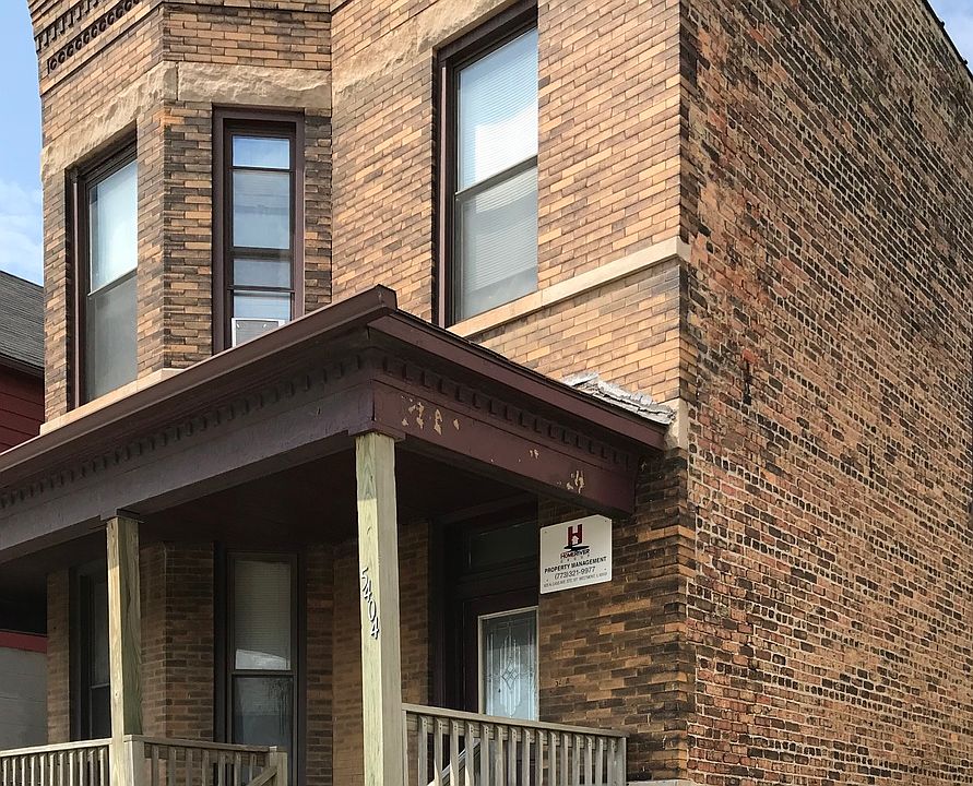 2nd image of 5404 S Wells St