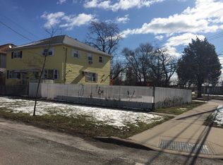 462 Stoneham St, Staten Island, NY 10306