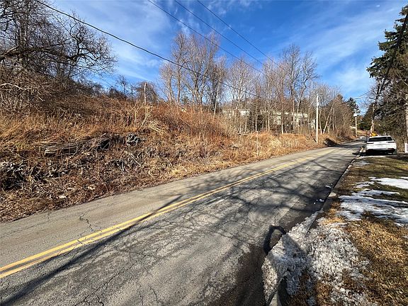 3rd image of 1 Ridge St