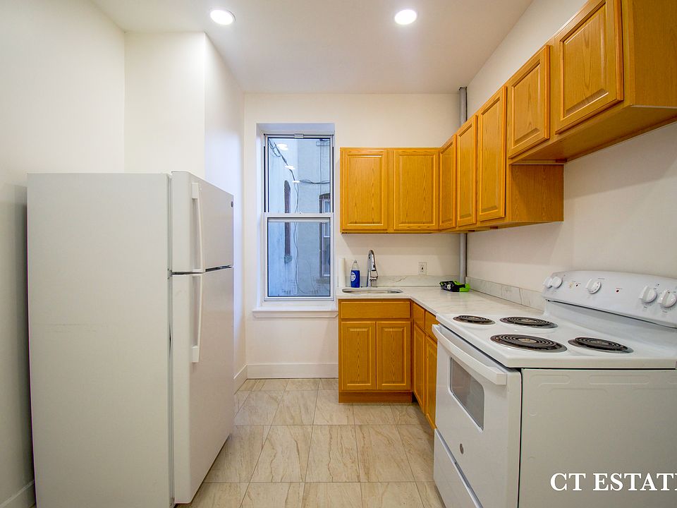 1st image of 121 Van Buren St APT 1