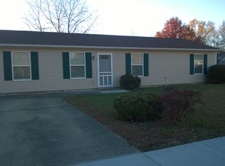 3631 Gray Fox Dr, New Albany, IN 47150