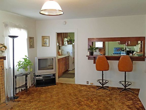 3rd image of 24 Gonda St
