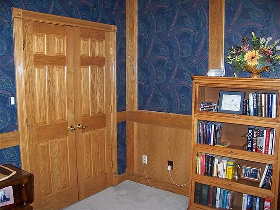 5th image of 228 Westpoint Ct