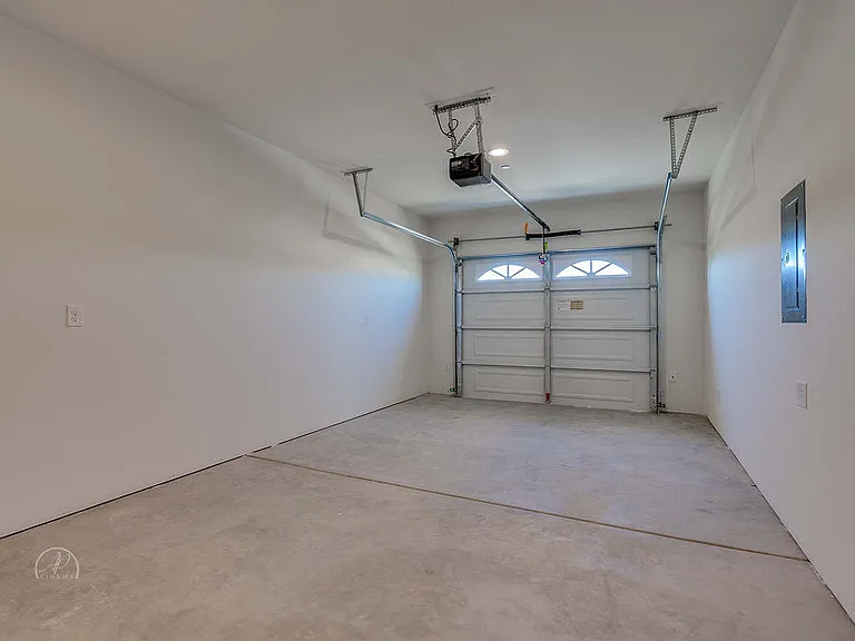 9113 Prometheus Dr — Photo 12