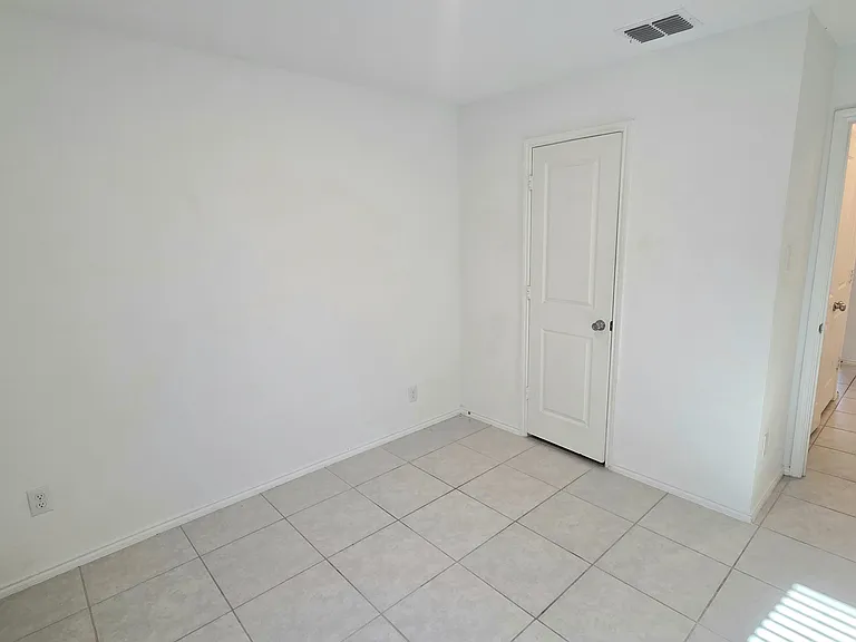 2600 Turtle Dove Dr — Photo 8