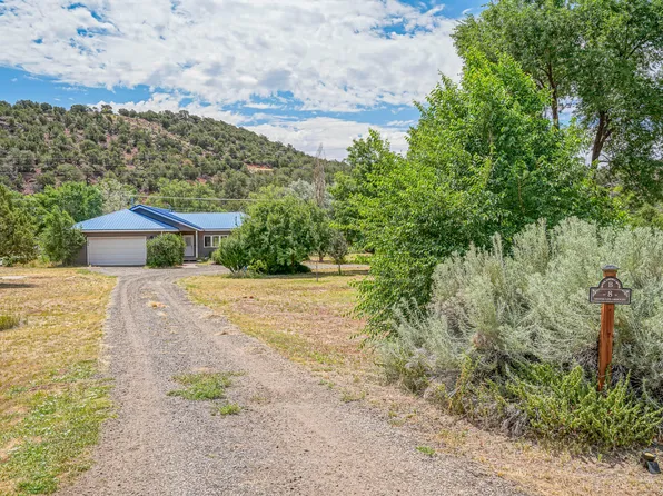 8 Senda, Tijeras, NM 87059