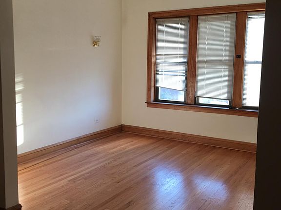 3rd image of 737 S Western Ave APT 3