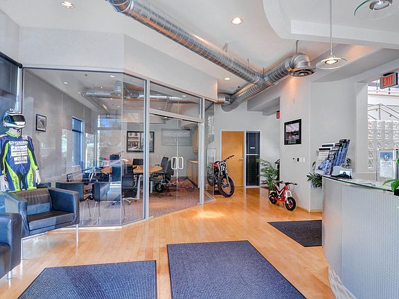 2nd image of 33 Brookline