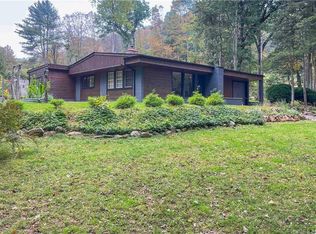 329 Brooks Rd, Bethany, CT 06524