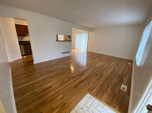 5248 Dierker Rd, Columbus, OH 43220