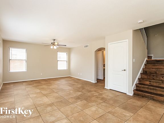 2nd image of 25 W Dexter Way