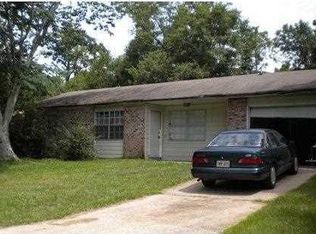 2004 Carol Dr, Gautier, MS 39553