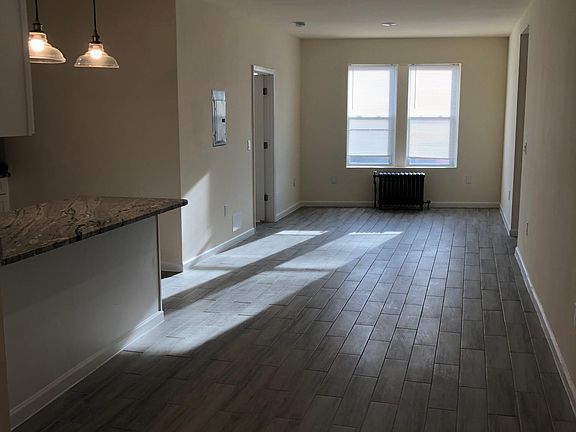 2nd image of 155 Evergreen Pl #205